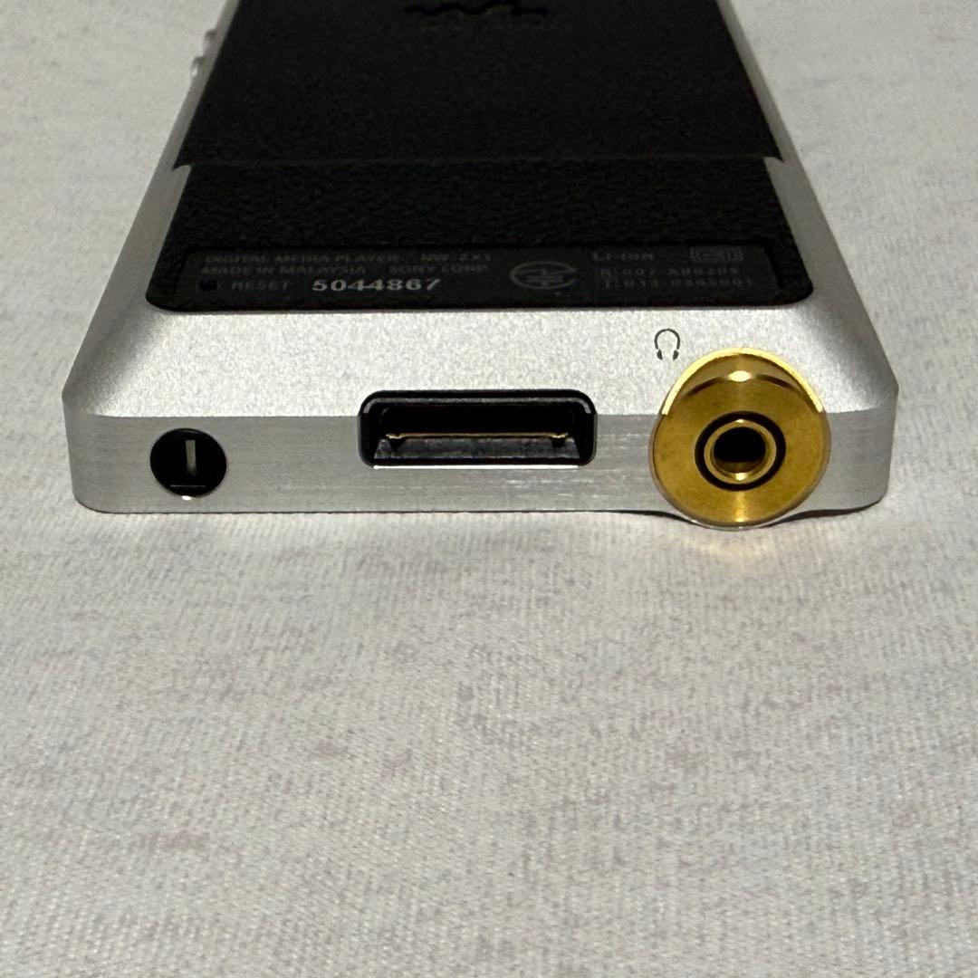 Sony Digital Audio Players Nw-Zx1 128Gb