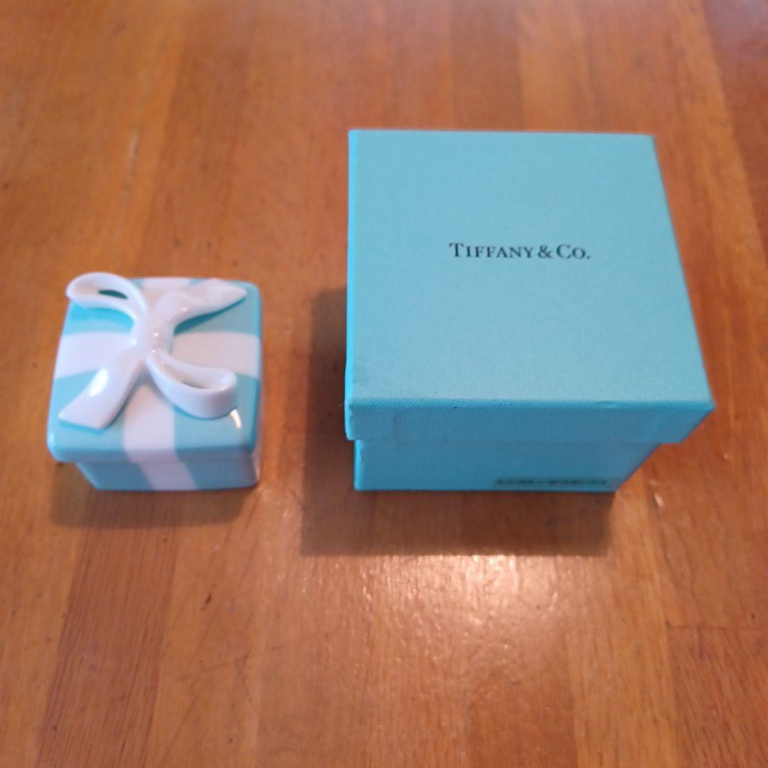 Tiffany Accessory Cases Co.