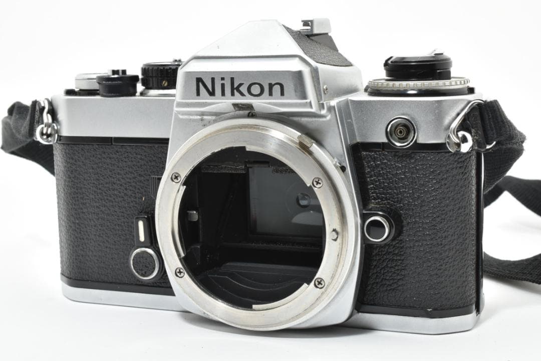 Slr Camera (Film) Nikon Fe #20932
