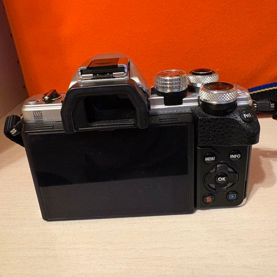 Olympus Slr Cameras (Film) Om-D E-M10 Mark Ii