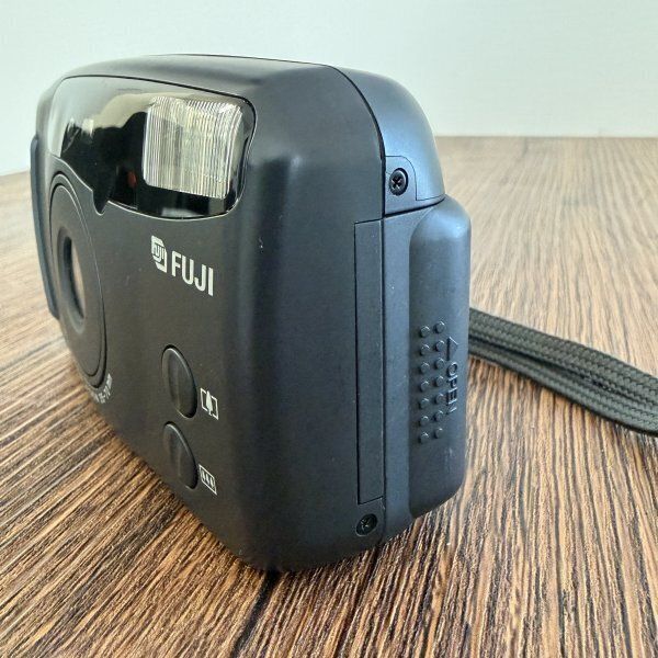 Compact Camera (Film) Fuji Dl-700 Zoom Fujinon 35-70Mm