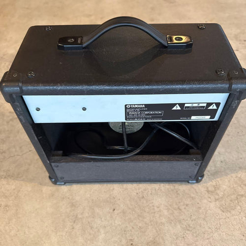 Guitar Amplifiers Yamaha F-20