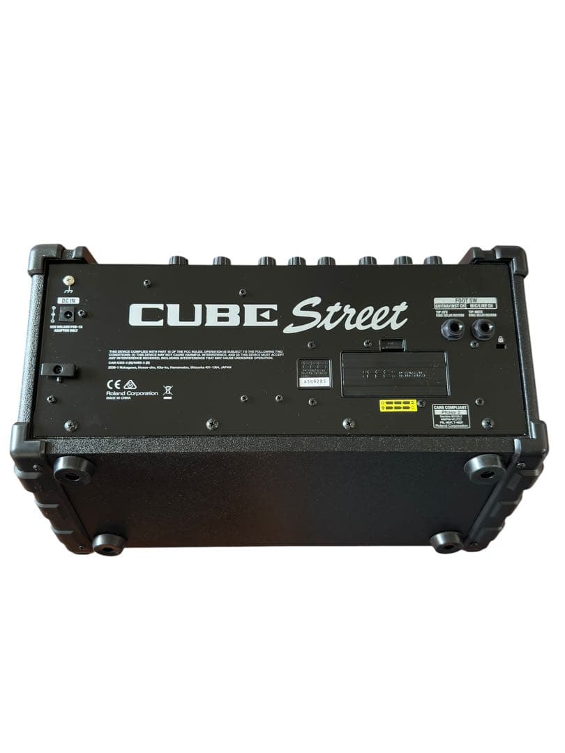 Guitar Amplifiers Roland Cube Street