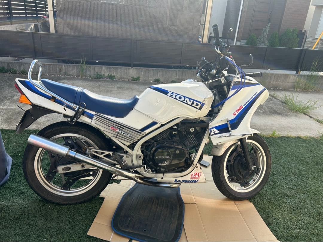 Honda Motorcycle Body Vt250Fe