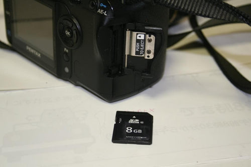 Pentax Digital Slrs K110D+ Af18-200 D11