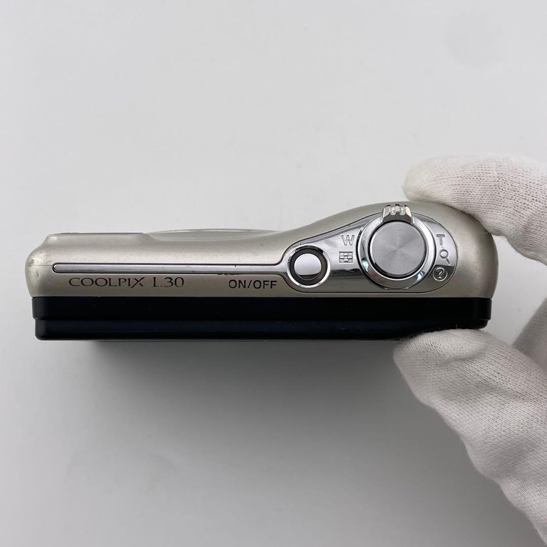 Nikon Compact Digital Camera Coolpix L30 Silver/