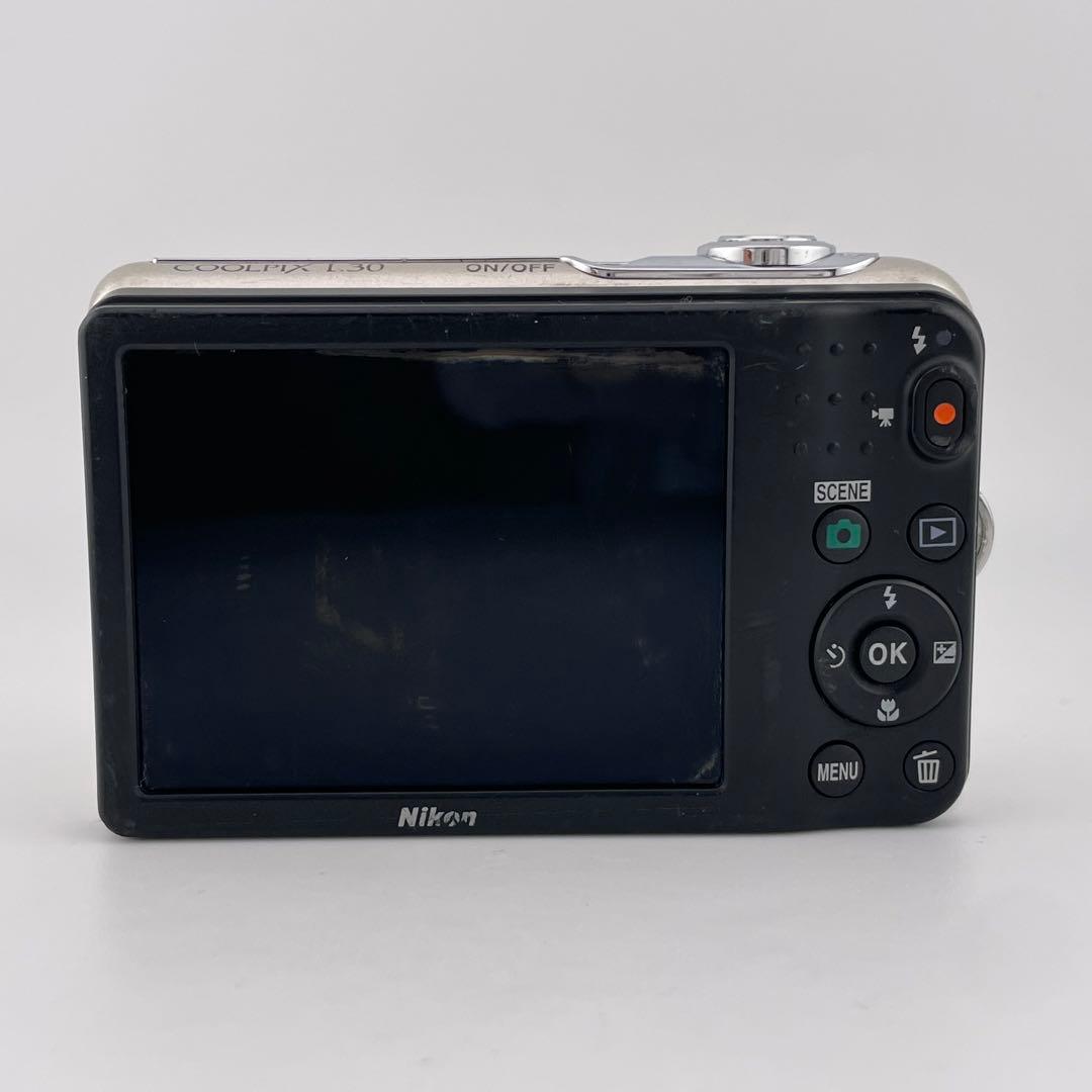Nikon Compact Digital Camera Coolpix L30 Silver/