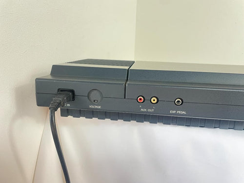 Analog Synthesizers Yamaha Psr-6300