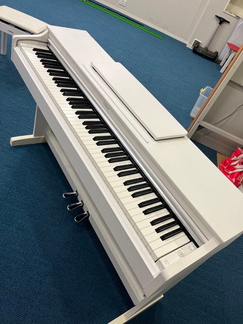 Yamaha Keyboards Digital Pianos Ydp-163Wh