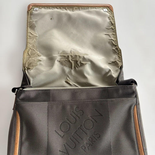 Louis Vuitton Shoulder Bags