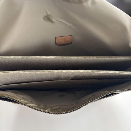 Louis Vuitton Shoulder Bags