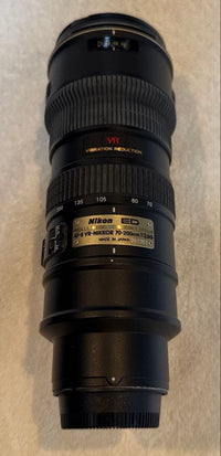 Nikon Zoom Lenses Af-S Vr Nikkor 70-200Mm 1:2.8G