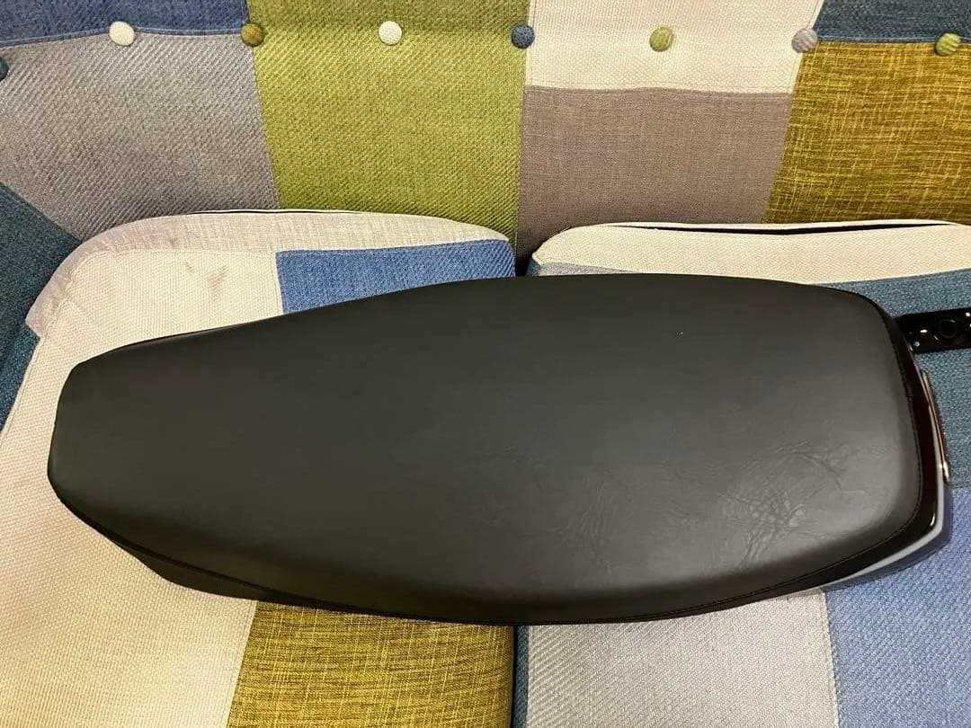 Yamaha Seats Sr400