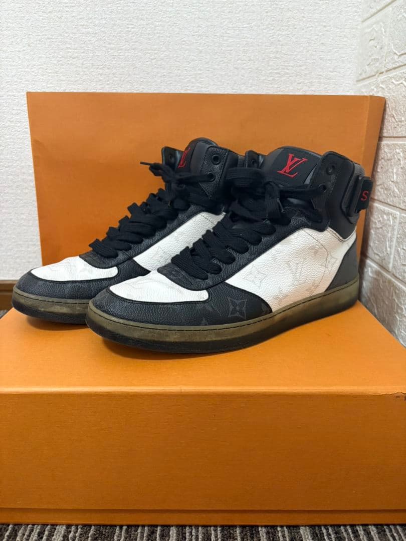 Louis Vuitton Sneakers