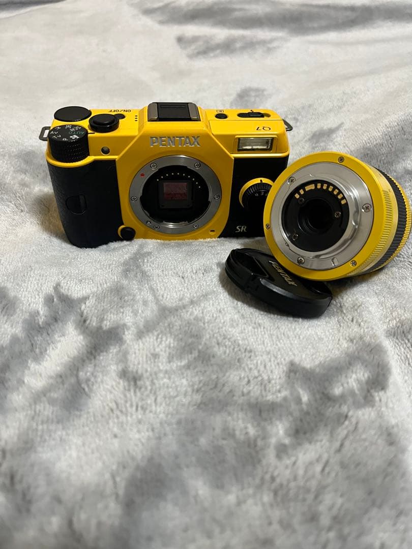 Pentax Mirrorless Interchangeable Lens Cameras Q7 02 759