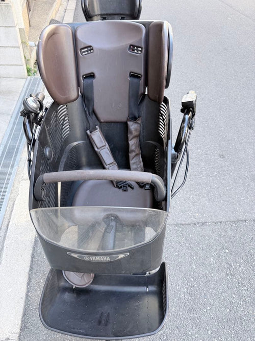 With Child Seat 3