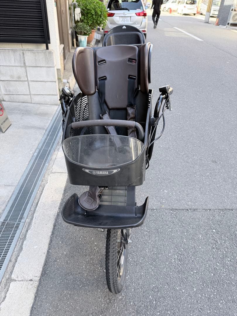 With Child Seat 3