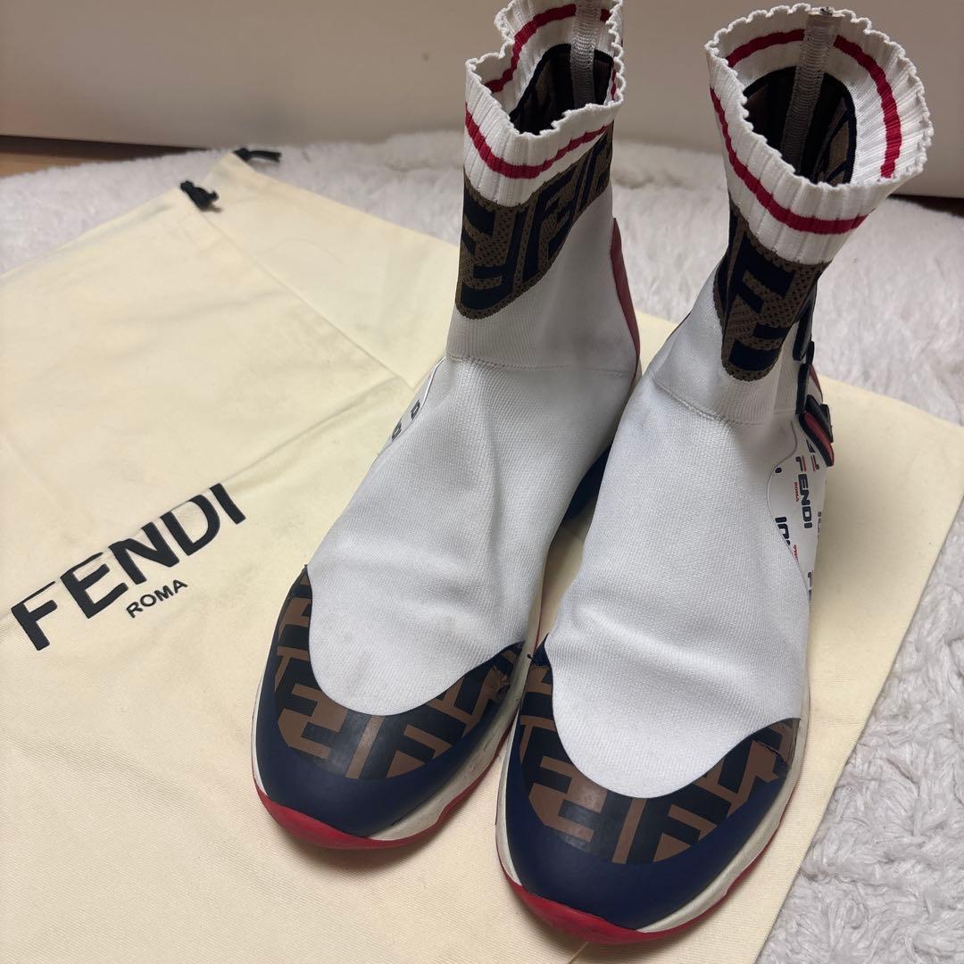 Fendi Sneakers 37 24
