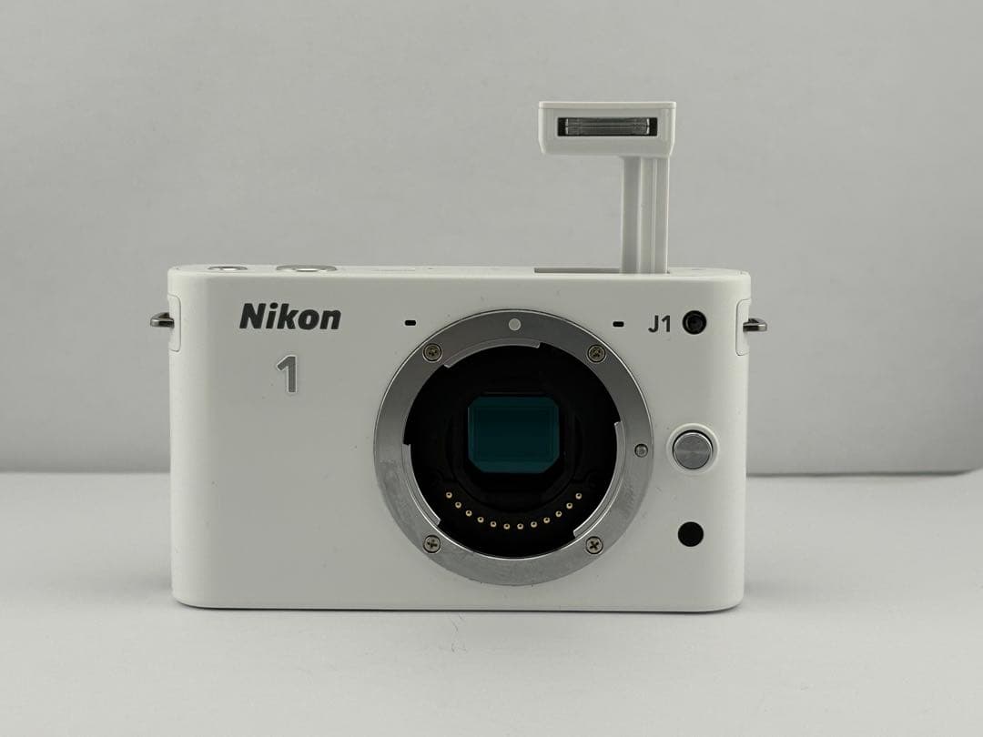 Mirrorless Interchangeable Lens Cameras Nikon 1 J1