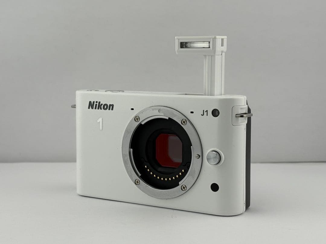 Mirrorless Interchangeable Lens Cameras Nikon 1 J1