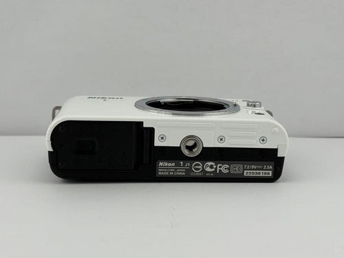 Mirrorless Interchangeable Lens Cameras Nikon 1 J1