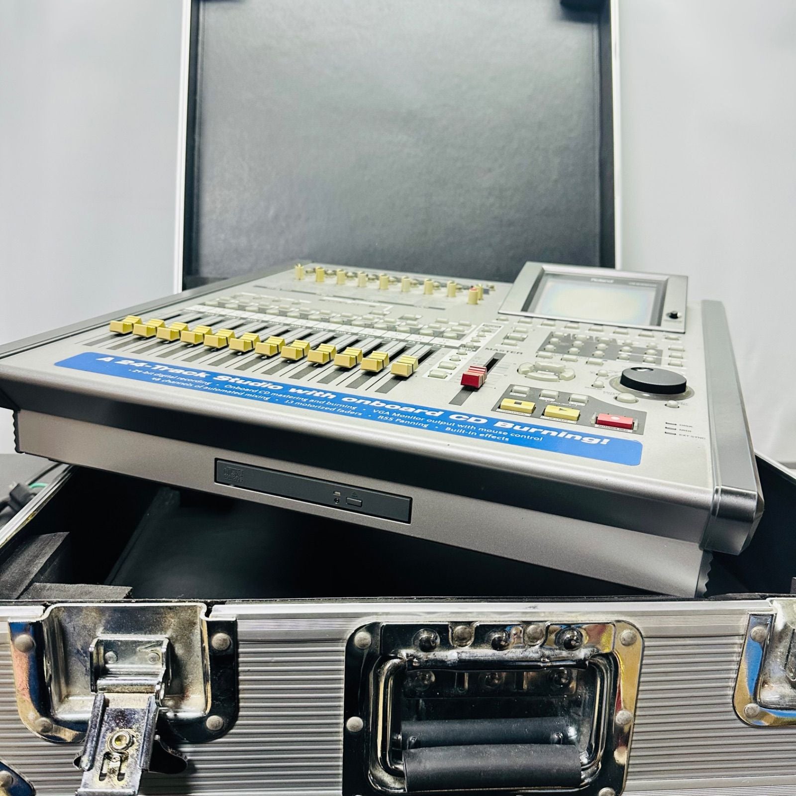 Others Roland Vs-2400Cd