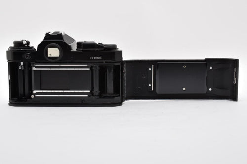 Nikon Slr Camera (Film) Fe #2836788-A17-J5