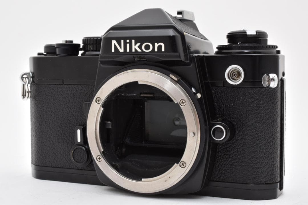 Nikon Slr Camera (Film) Fe #2836788-A17-J5