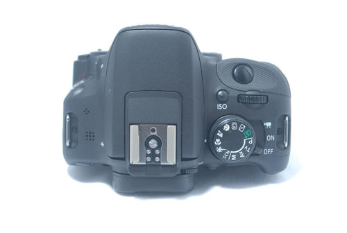 Canon Digital Slr Kiss X7