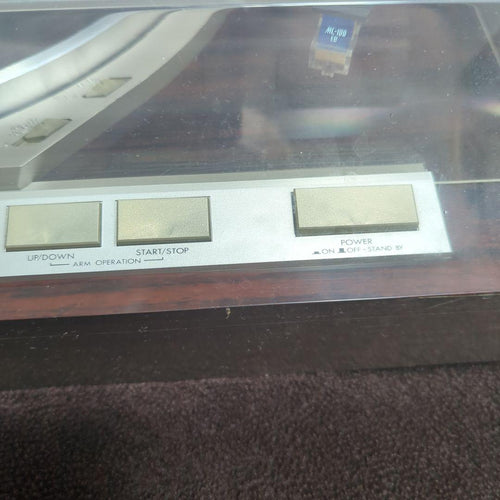 Victor Record Players (Turntables) Ql-Y33F