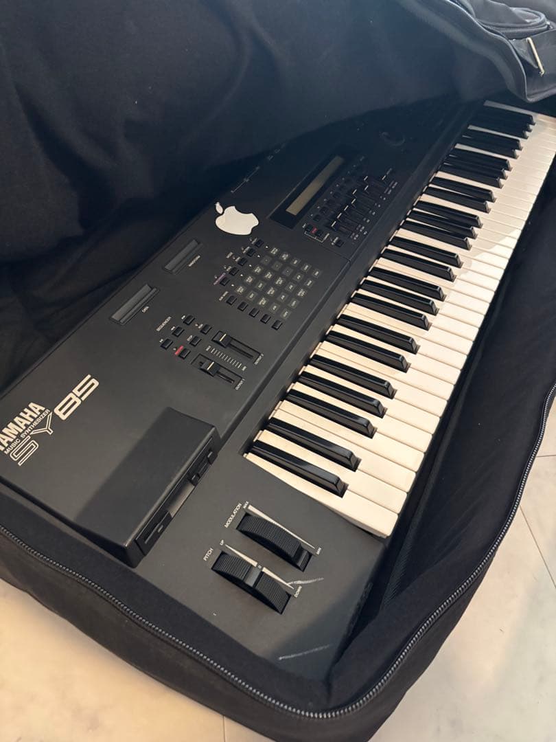 Yamaha Modular Synthesizer Sy85 61
