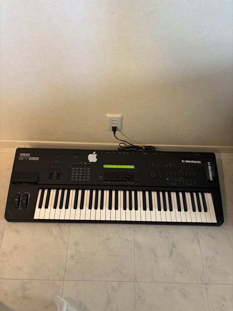 Yamaha Modular Synthesizer Sy85 61