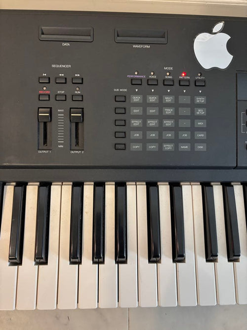 Yamaha Modular Synthesizer Sy85 61