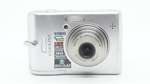 Compact Digital Cameras F2081 Nikon Coolpix L12