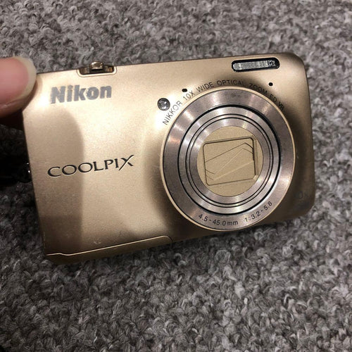 Nikon Compact Digital Camera Coolpix S6300