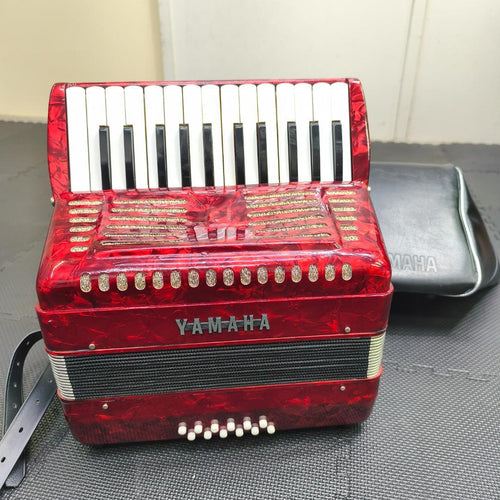 Yamaha Accordions 25 386007