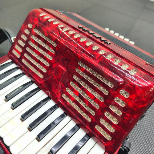 Yamaha Accordions 25 386007