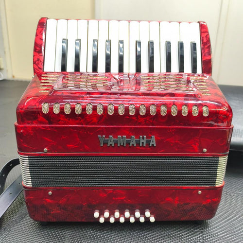 Yamaha Accordions 25 386007