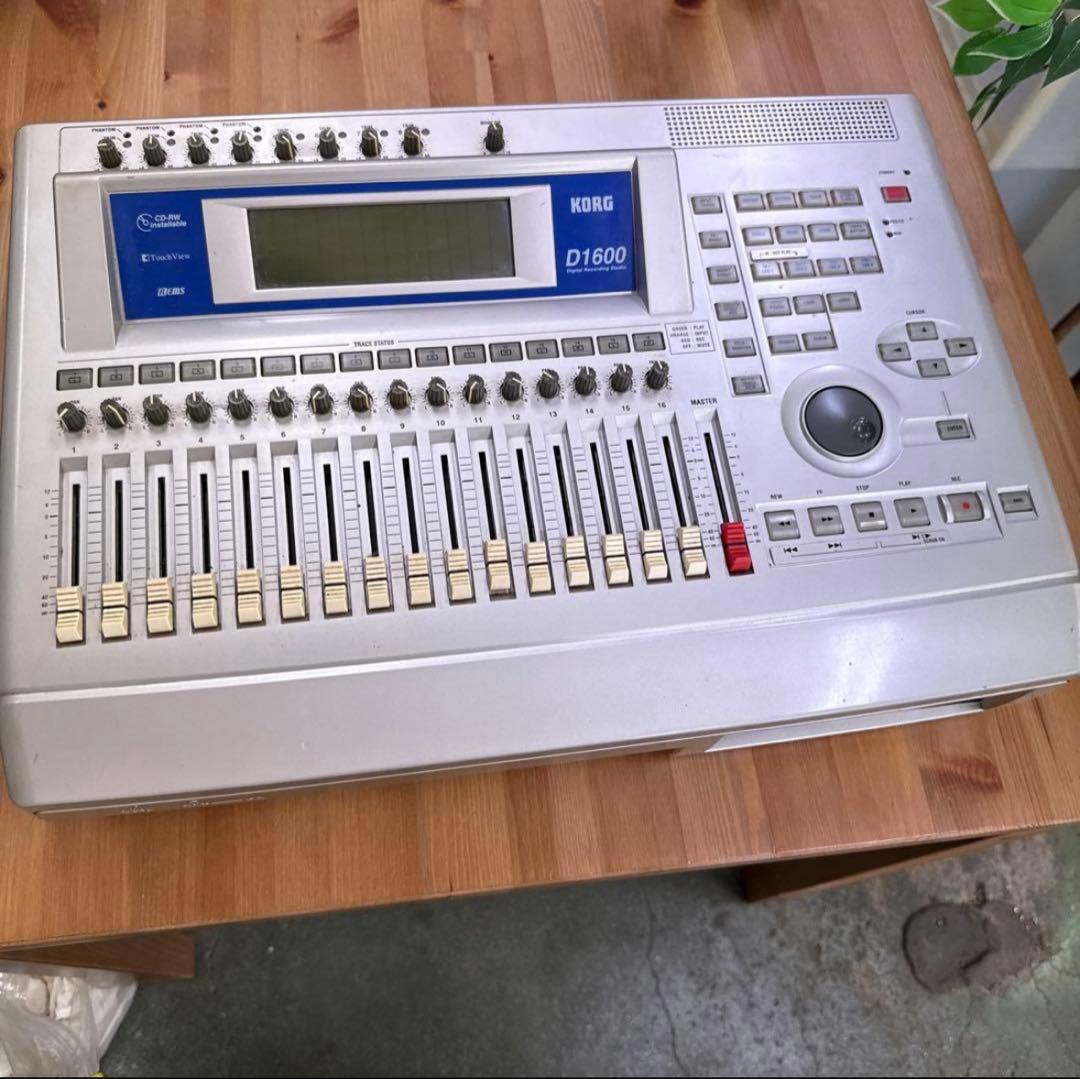 Korg Multitrack Recorders D1600
