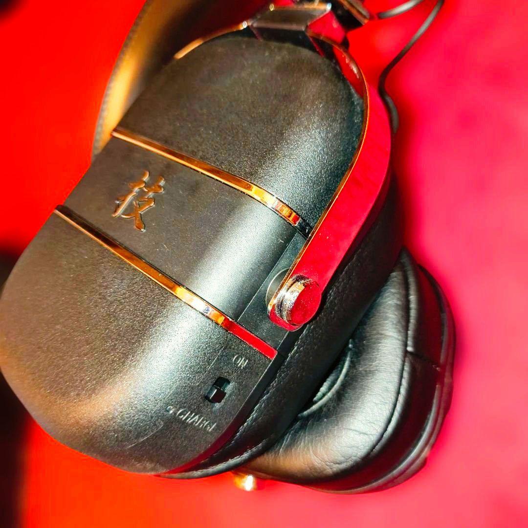 Boss Wireless Headphones Waza-Air