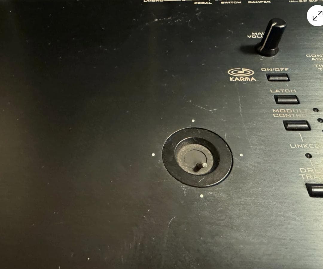 Analog Synthesizer Korg Kronos 73