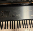Analog Synthesizer Korg Kronos 73