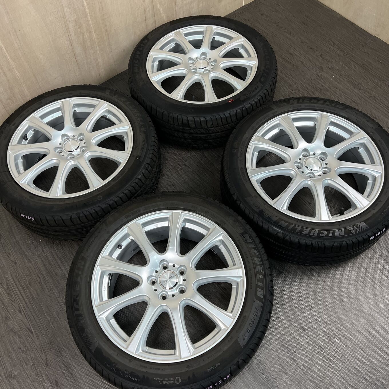 Dunlop 17 Inches Dufact 5X100 #33D40426