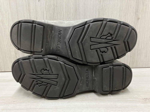Others Moncler 09A-00421-00-05882 41 950