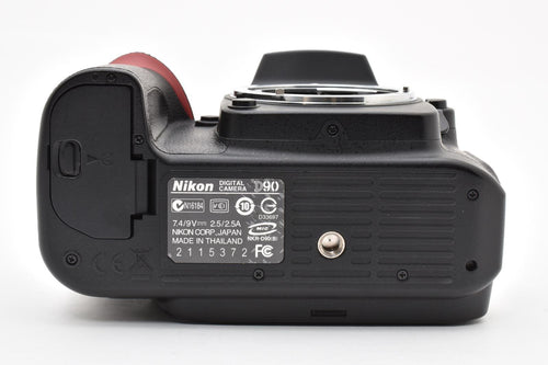 Nikon Digital Slr 15775 D90 #1810