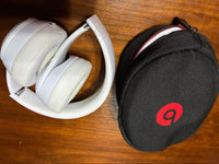 Beats By Dr. Dre Wireless Headphones Solo