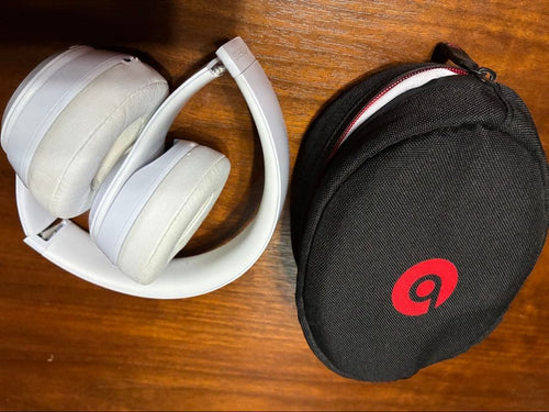 Beats By Dr. Dre Wireless Headphones Solo