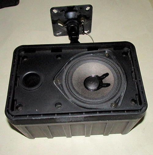 Bose Speakers 101Mmg 4