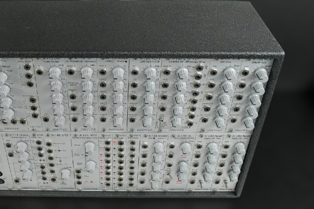 Modular Synthesizers Doepfer A-100 Lc6V 6U