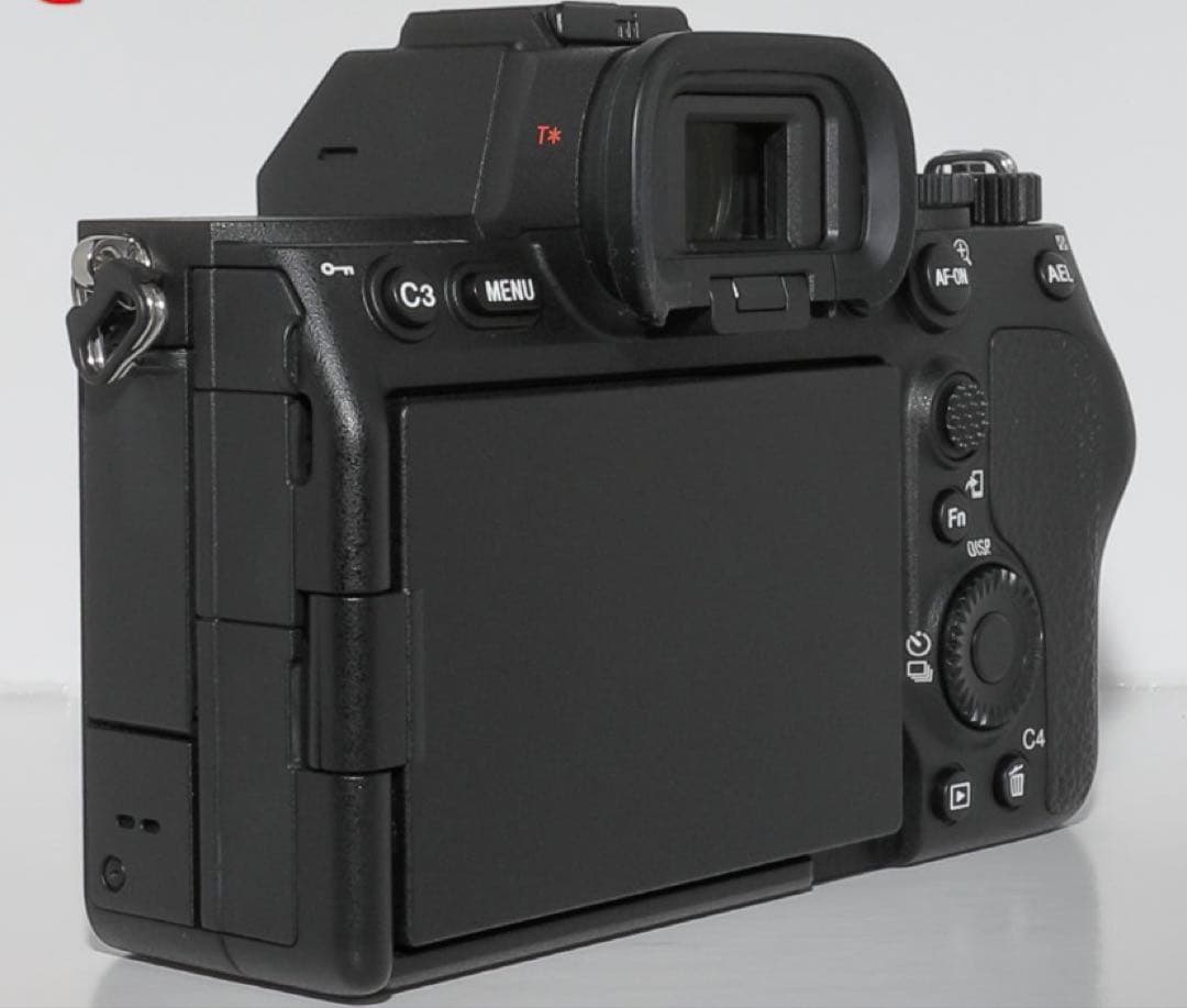 Mirrorless Interchangeable Lens Cameras Sony 7Iv Tamron 28-75 G2